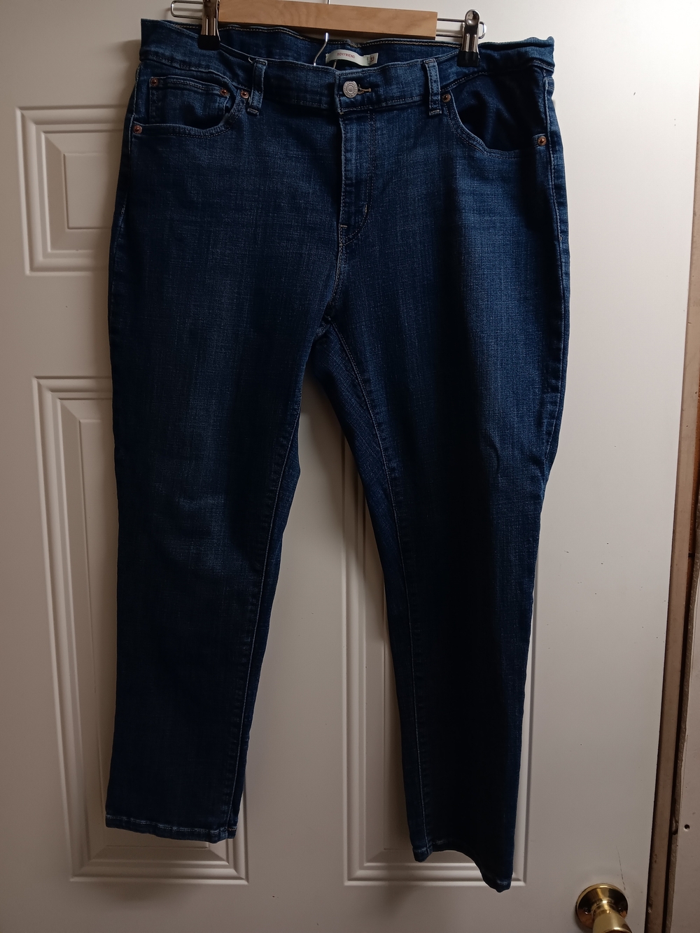 Levi's "Boyfriend" Women's Dark Blue Ankle-Length Stretch Jeans